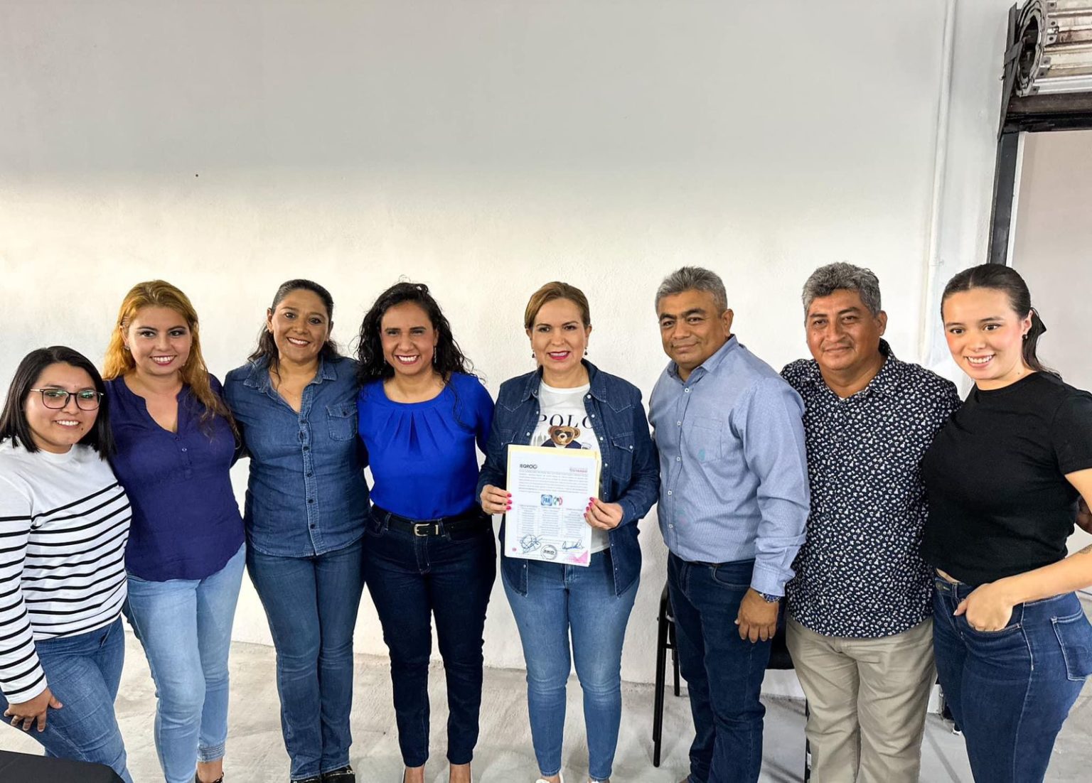 Recibe Lili Campos su constancia como candidata a la presidencia municipal de Solidaridad