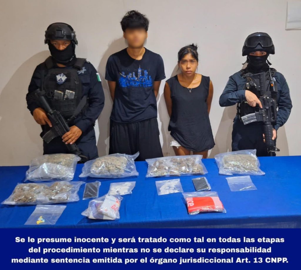 Detienen a 2 narcomenudistas, uno es menor de edad