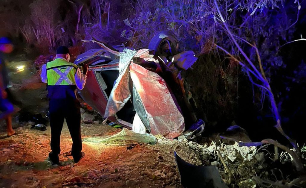 Salva la vida de milagro conductor que volcó. Además sale ileso