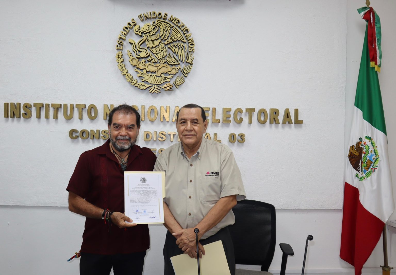 Recibe Humberto Aldana constancia como diputado federal electo en Quintana Roo