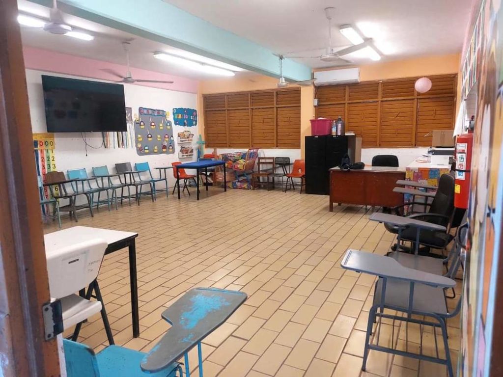 Evalúan zonas de posible evacuación ante alerta del huracán Beryl