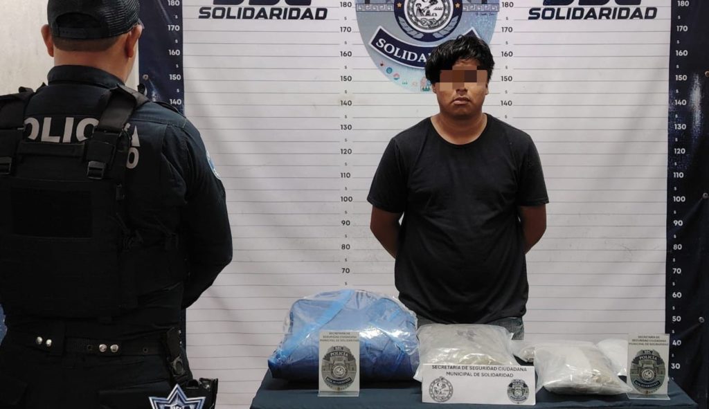 Sorprenden a yucateco con cuatro paquetes de narcóticos en “El Pedregal”