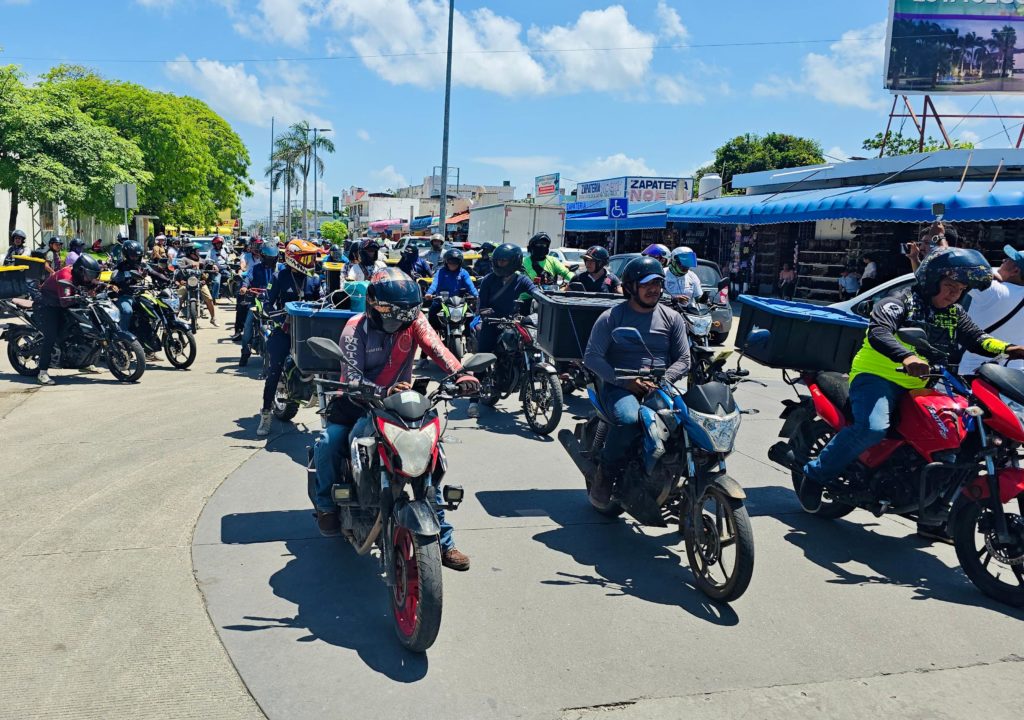 Protestan motociclista vs “ley chaleco”, exigen revés a la reforma