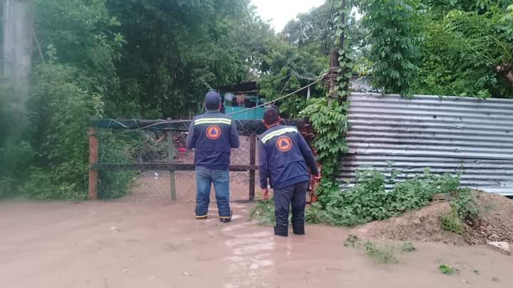 Alertan a la ciudadanía en Veracruz por crecida de ríos tras lluvias - alertamiento-a-ciudadania-por-crecida-de-rios-en-veracruz