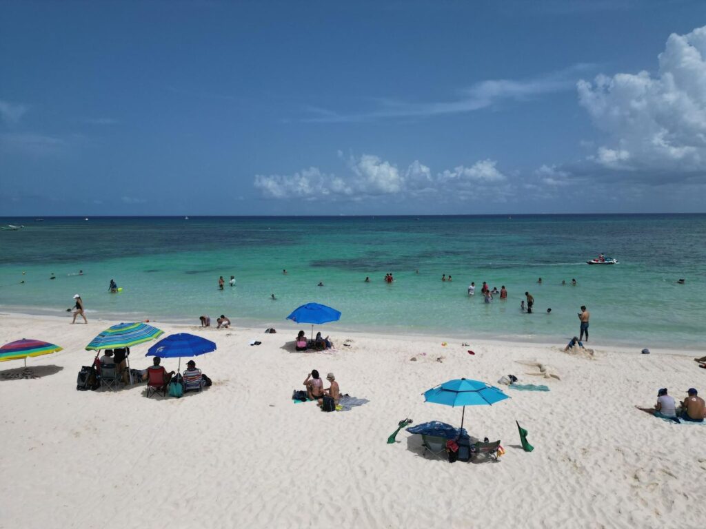 Necesario dar mantenimiento a la Quinta Avenida y zona de playas