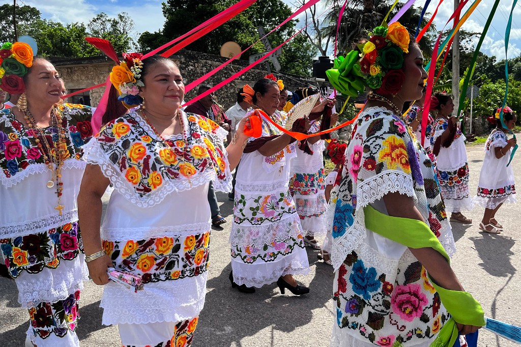 Católicos celebran en el sur de México los gremios: el legado de los misioneros franciscanos - gremios-iglesia-franciscanos-franciscana-yucatan-1024x682