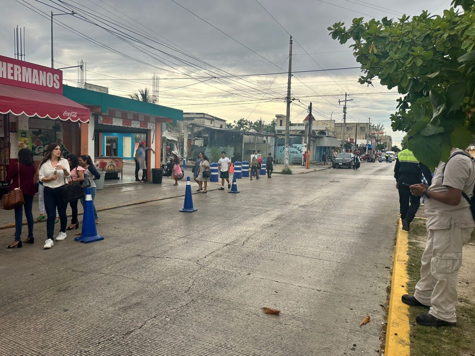 Cierra el primer restaurante en Mahahual; culpa a CFE y Tren Maya