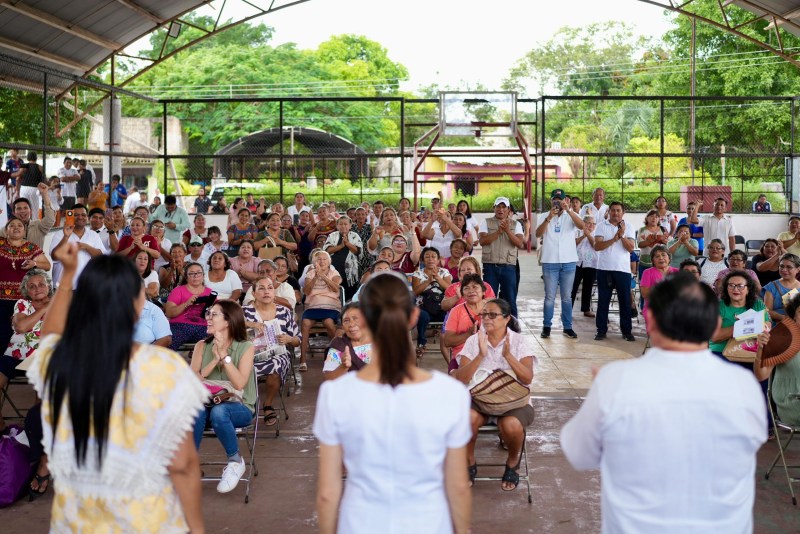 Sheinbaum firma convenio con Yucatán para dar pensión universal a personas con discapacidad - sheinbaum-firma-convenio-con-yucatan-para-dar-pension-universal-a-personas-con-discapacidad-2-1024x683