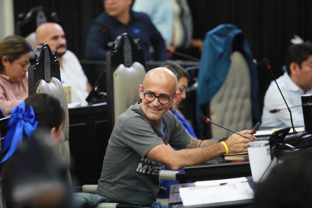 OPINIÓN | El bigote azul y la lucha contra el cáncer