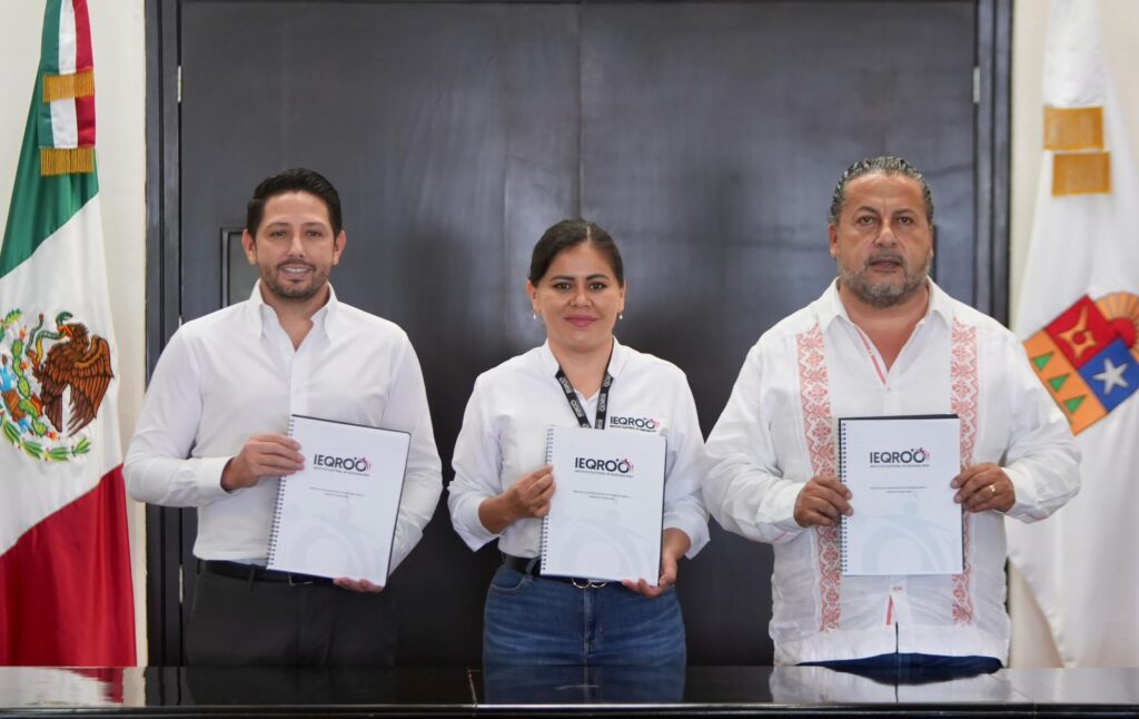 Reciben diputados los primeros paquetes presupuestales de municipios y órganos autónomos