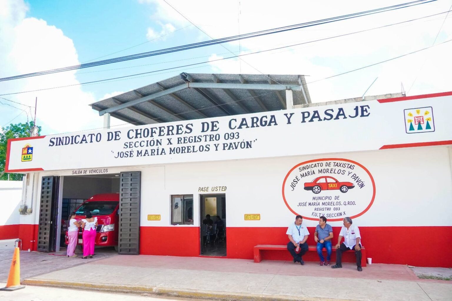 Taxistas de José María Morelos concentra rutas foráneas en nueva terminal central