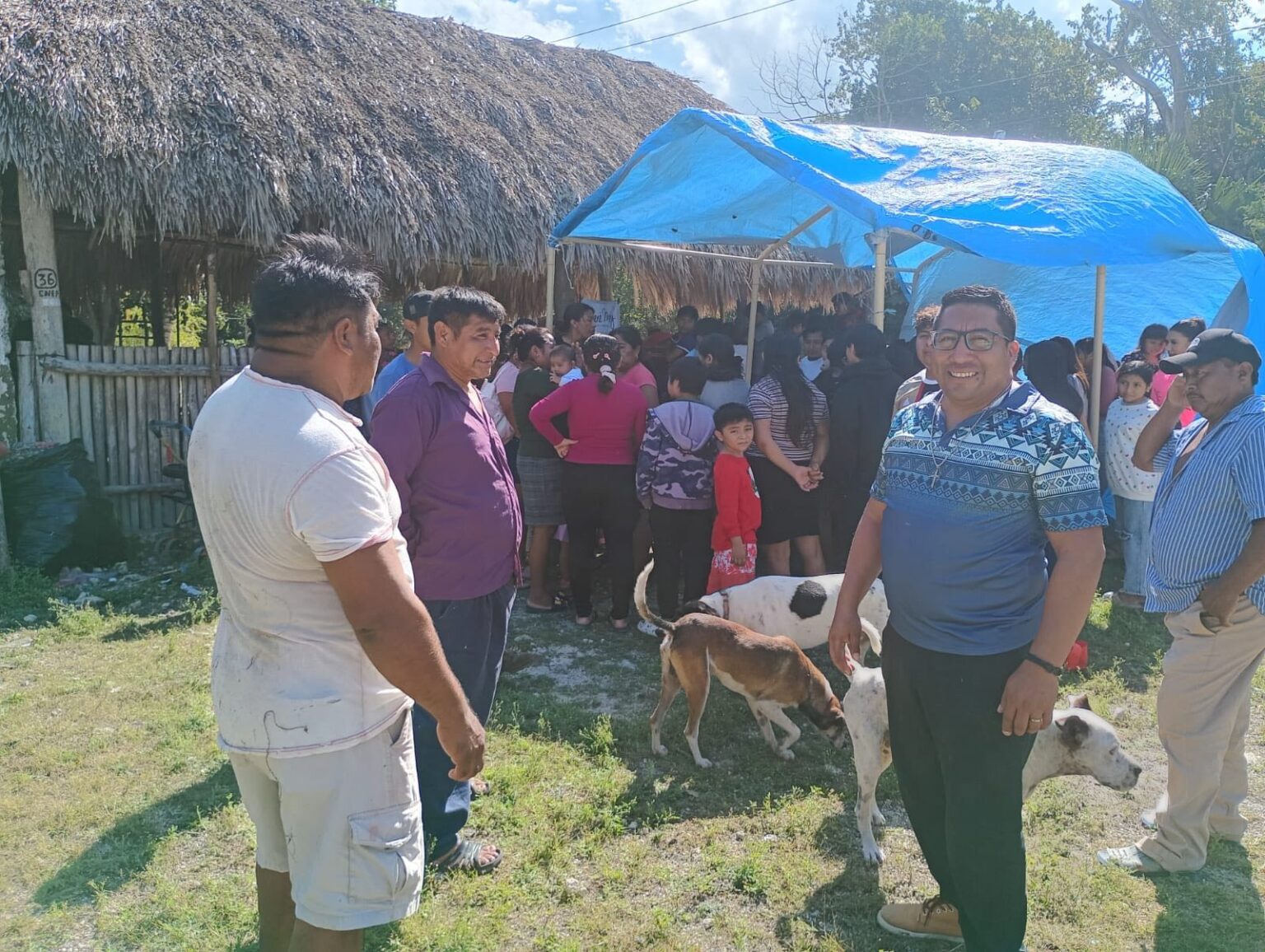 Visitan a comunidades mayas alejadas de Playa del Carmen, Punta Laguna y Campamento Hidalgo y Cortés