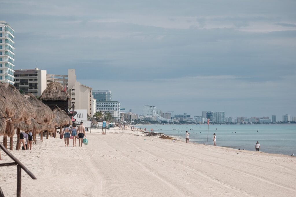 Confirman playas aptas para uso recreativo en Quintana Roo