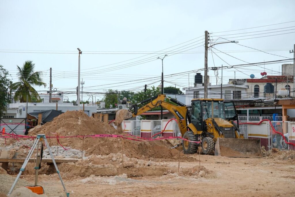 Mara Lezama supervisa avances del nuevo Hospital General del ISSSTE en Chetumal