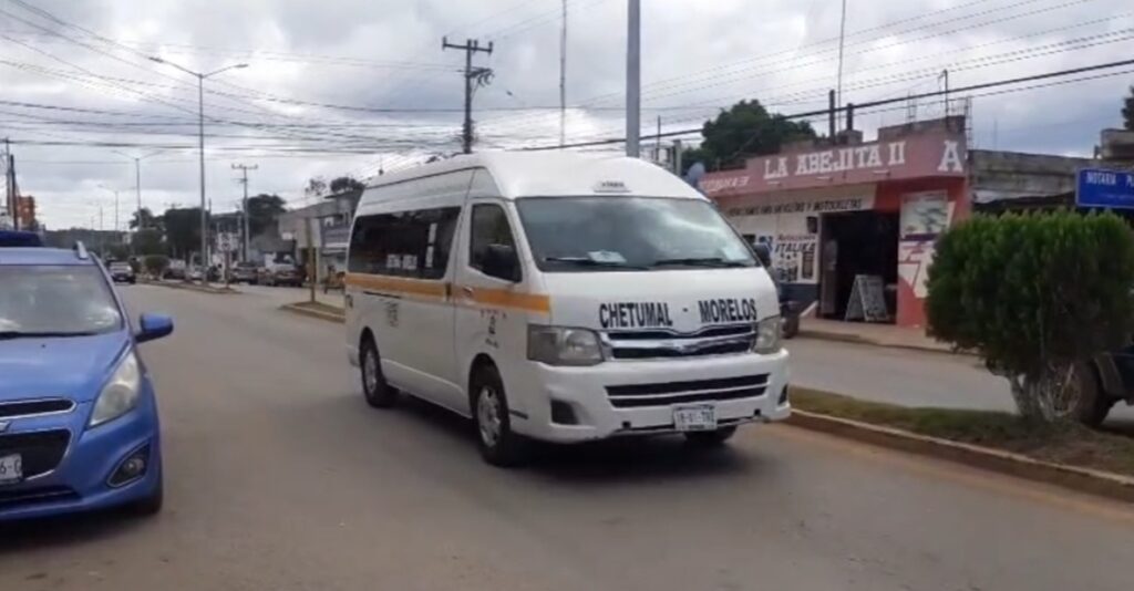 Vivir lejos se vuelve una odisea: crisis del transporte golpea a comunidades rurales de José María Morelos