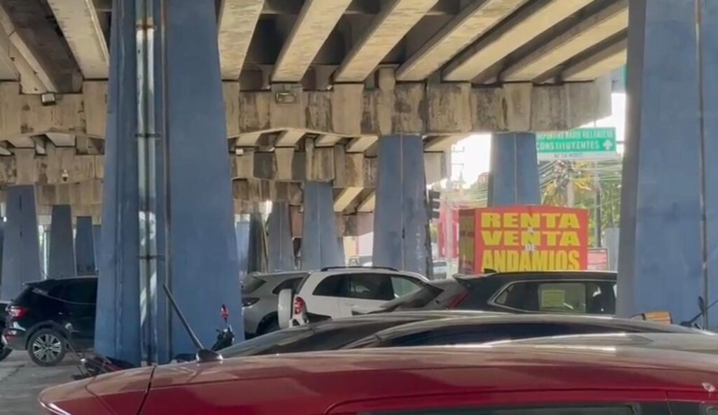 Bajo puentes en Playa del Carmen: abandono, inseguridad y una oportunidad urbana desperdiciada