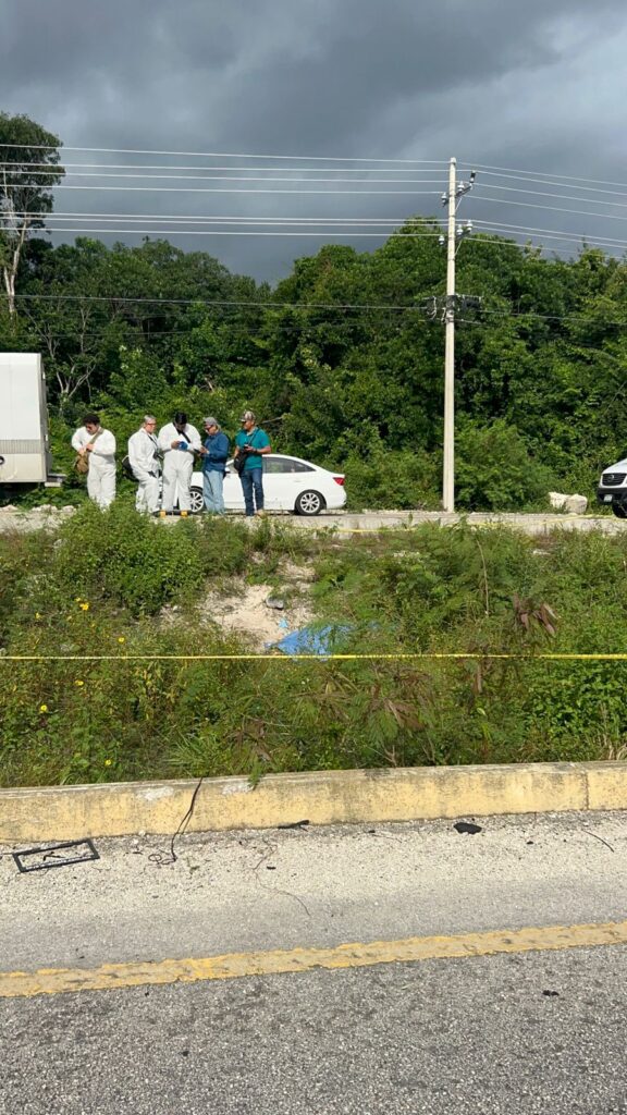 Choque y fuga en Puerto Morelos deja una mujer muerta y tres heridos, entre ellos subdirector de Protección Civil