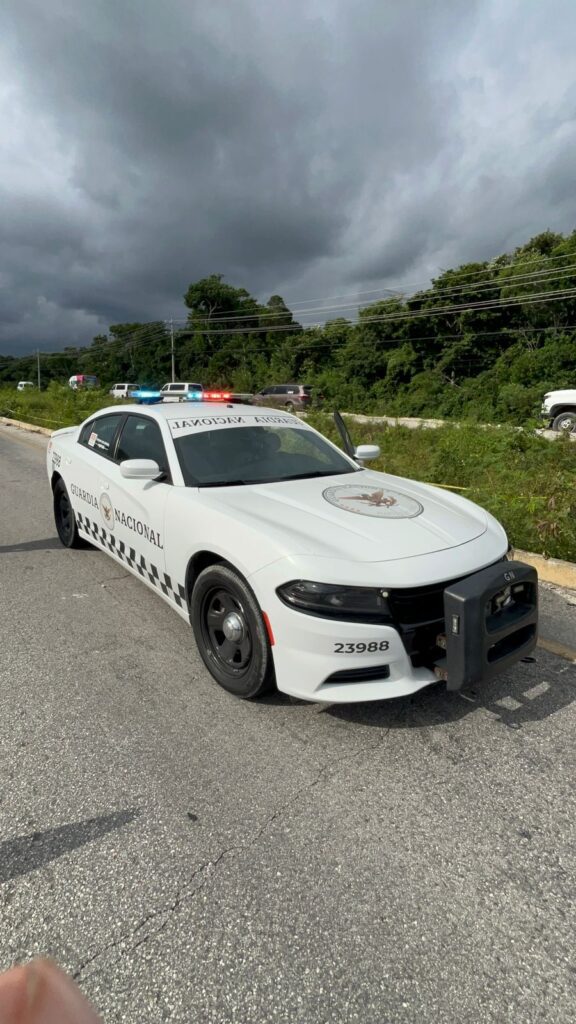 Choque y fuga en Puerto Morelos deja una mujer muerta y tres heridos, entre ellos subdirector de Protección Civil