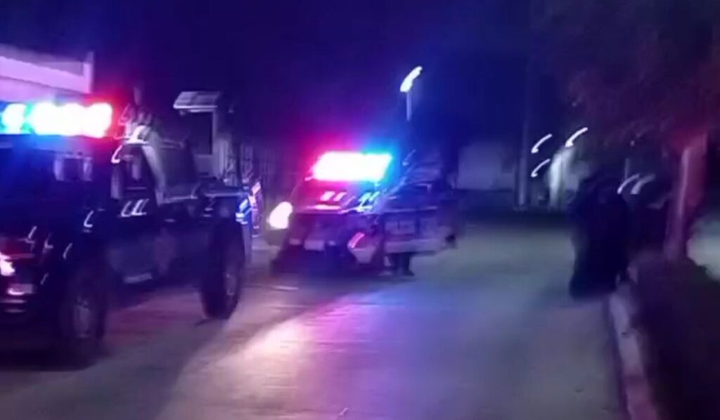 Intento fallido de detención por homicidio y extorsión provoca caos policiaco en la SM 107