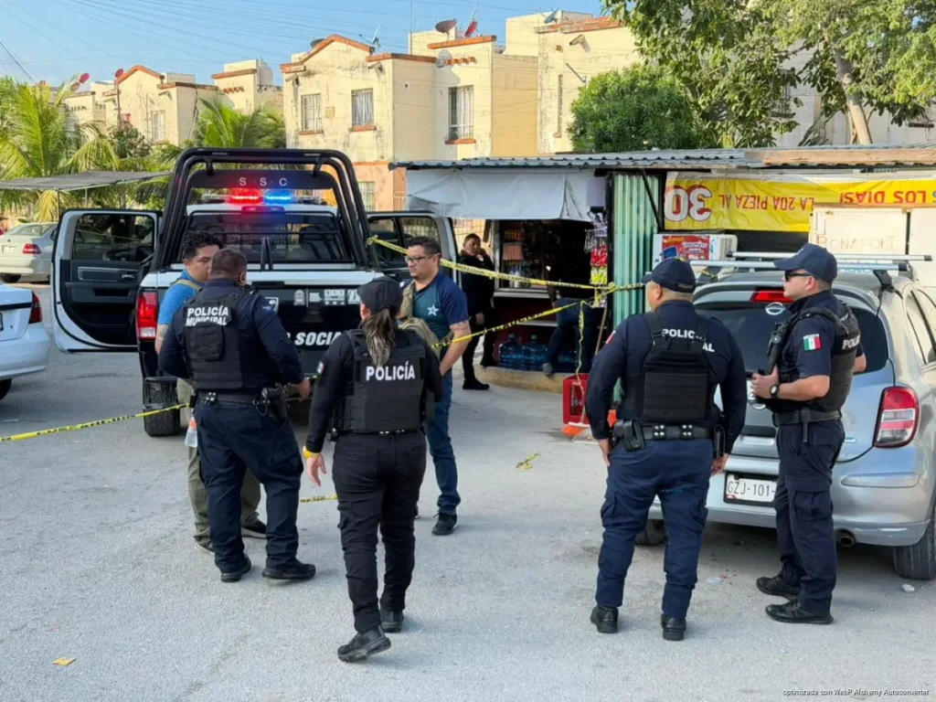 Balean a una mujer en tienda de abarrotes en Villas Otoch Paraíso