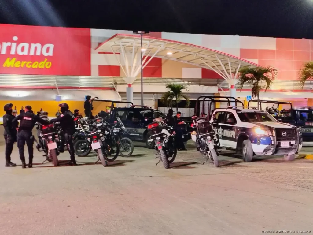 Aseguran 16 motocicletas y detienen a cuatro personas tras operativo preventivo en Cancún