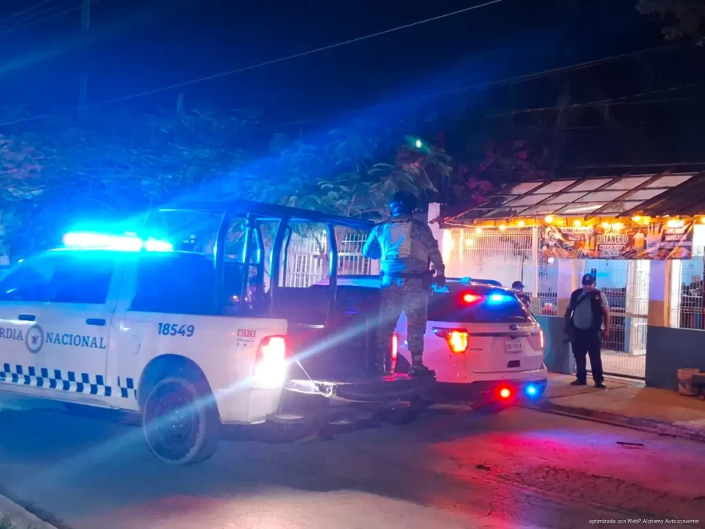 Catean bar en Cancún por presunta trata de personas; rescatan a seis mujeres