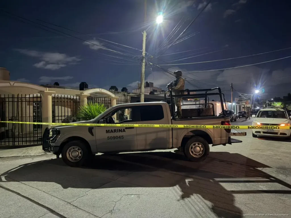 Catean domicilio en Cancún y aseguran motocicletas y drogas en operativo interinstitucional