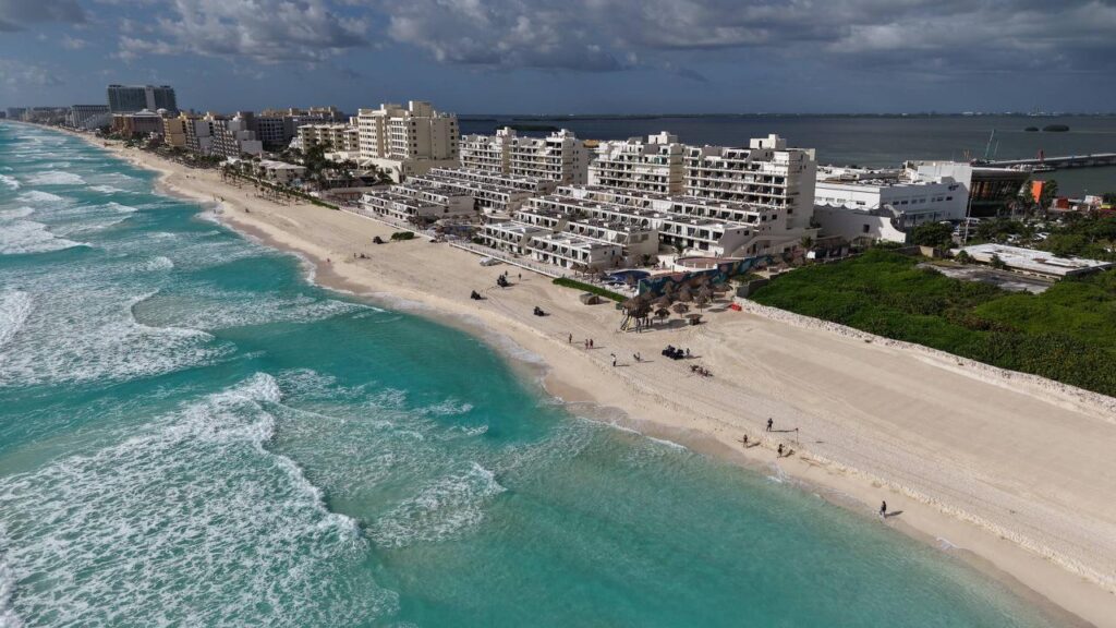 Saldo blanco en playas de Cancún pese a alta afluencia durante fin de año