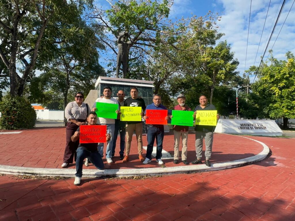 “LAS PALABRAS NO MATAN”: Periodistas de Quintana Roo protestan vs la Censura Jurídica en México