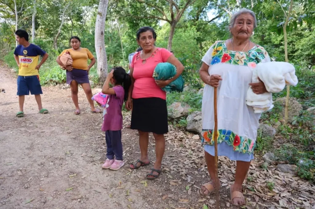 Refuerza DIF Playa del Carmen entrega de apoyos por bajas temperaturas