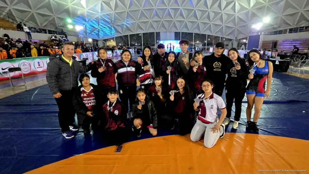 Destacan gladiadores quintanarroenses en el Campeonato Abierto Mexicano de Luchas Asociadas 2026