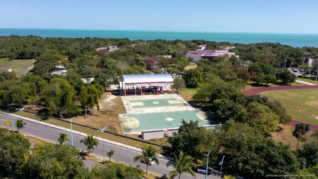 Mara Lezama inaugura nuevo domo en la UQROO Chetumal