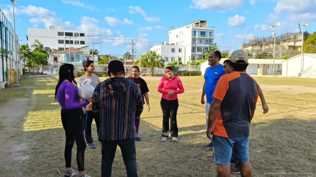 Buscan jóvenes voluntarios para fortalecer la inclusión de personas con discapacidad en Playa del Carmen