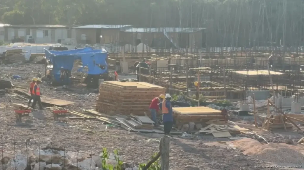 Impulsan 420 viviendas en Chemuyil y analizan réplica en Akumal