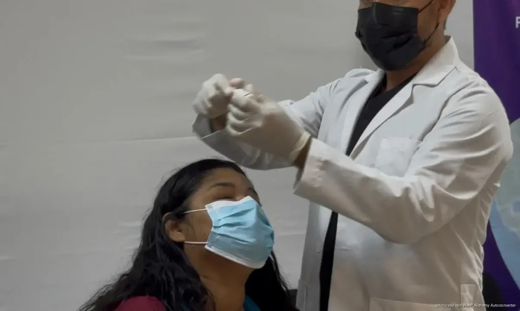 Entregan 46 prótesis oculares gratuitas en Playa del Carmen