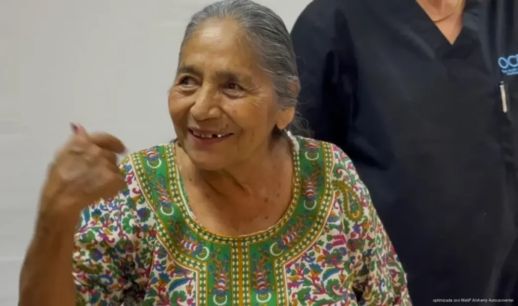 Entregan 46 prótesis oculares gratuitas en Playa del Carmen