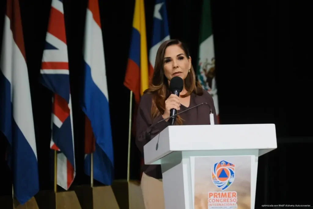 Mara Lezama inaugura en Playa del Carmen congreso estratégico internacional para fortalecer la protección civil y la gestión de riesgos