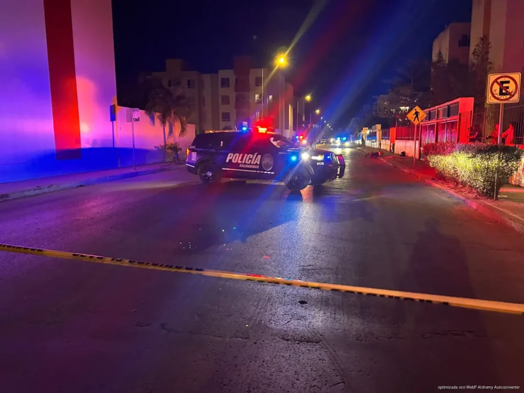 Balean a presunto cobrador “gota a gota” en Paseos Xcacel; lo trasladan grave al hospital Balean a presunto cobrador “gota a gota” en Paseos Xcacel; lo trasladan grave al hospital