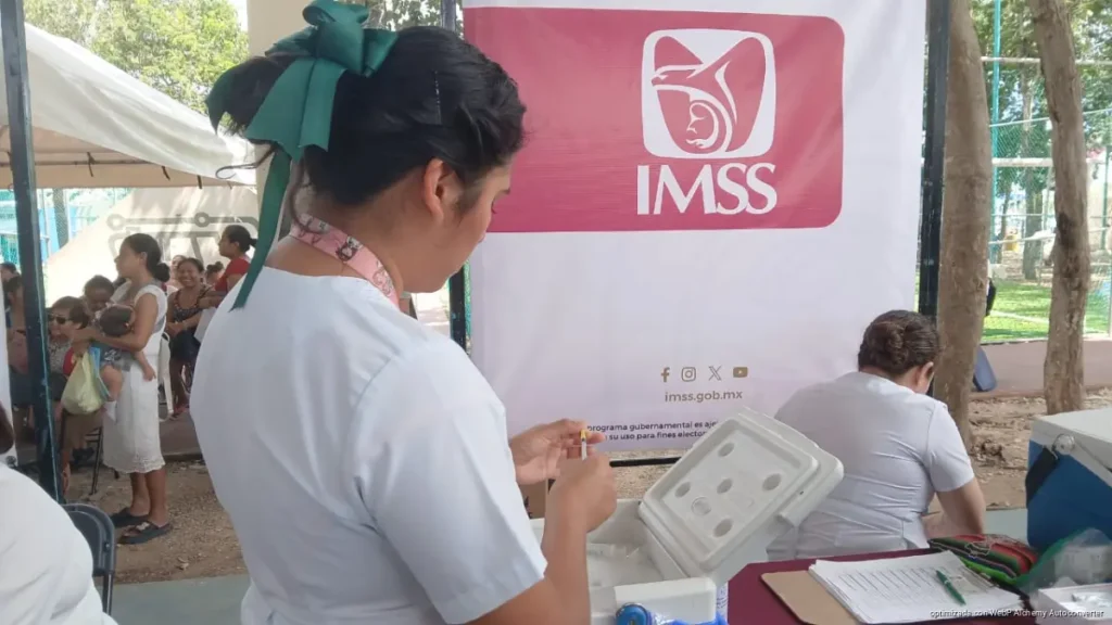 Atienden hasta 75 personas diarias en Unidades del Bienestar de Cozumel