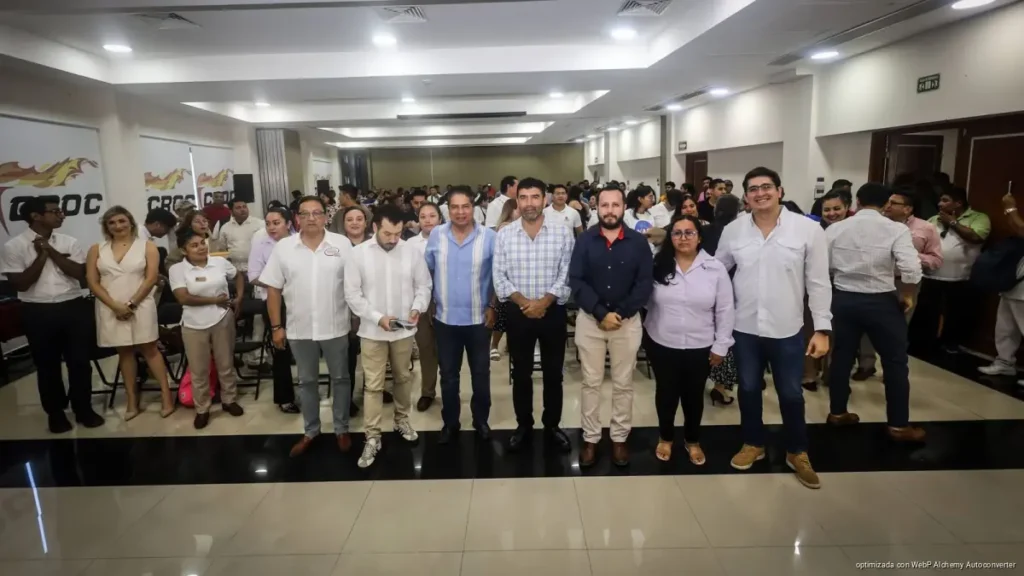 Concluyen trabajadores capacitación en alimentos, bebidas e inglés en Playa del Carmen