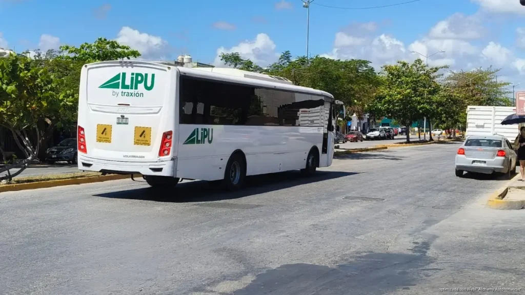 Exigen endurecer regulación a transporte de personal tras accidente fatal en Playa del Carmen