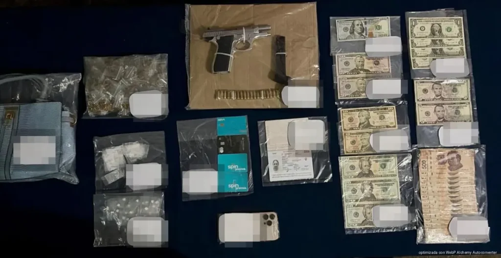 Detienen en Cancún a “La Pastrana”, presunta líder vinculada al Cártel de Sinaloa
