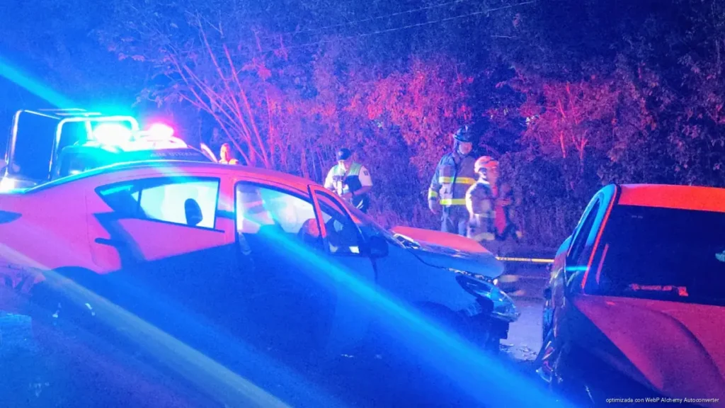 Fatal choque frontal en la carretera Gas Auto deja un muerto y un lesionado grave
