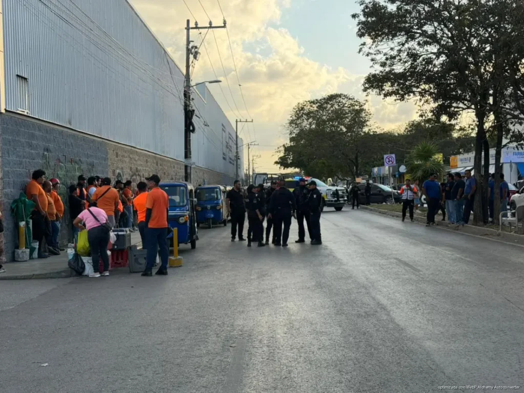 Riña entre mototaxistas colapsa avenida Los Tules; evidencian falta de control de movilidad