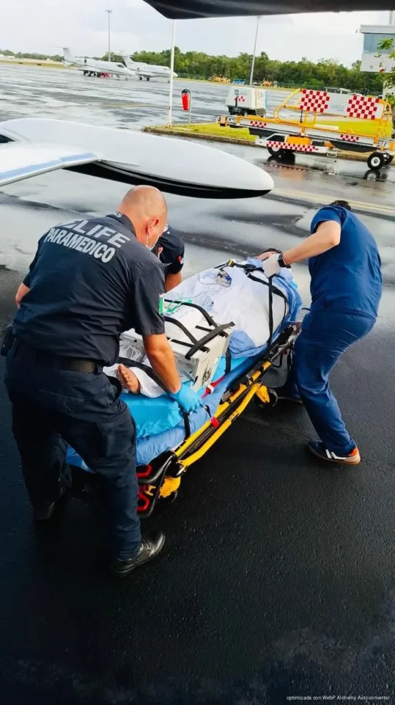 Traslado aéreo salva vida de joven con quemaduras graves en Quintana Roo