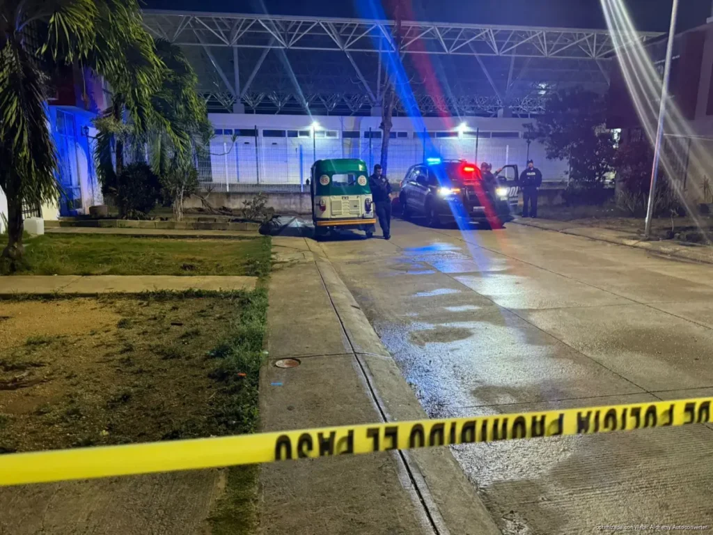 Fallece hombre al interior de mototaxi en Puerto Maya; presumen infarto
