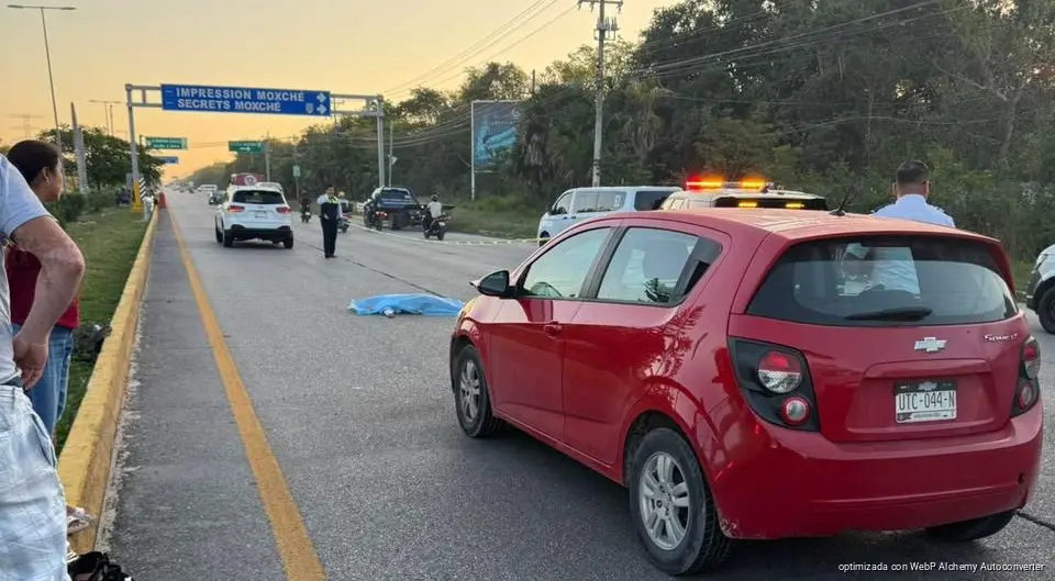Muere mujer en scooter tras ser arrollada en Boulevard Playa del Carmen