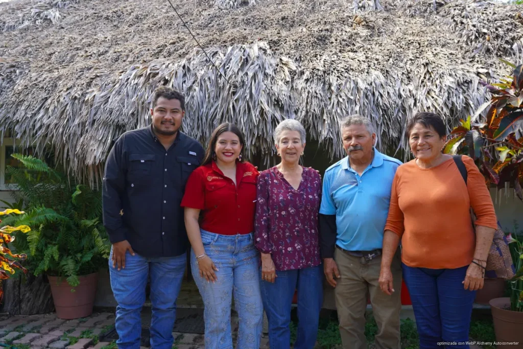 Con apoyo y capacitación a productores locales, la apicultura se posiciona como opción real de ingreso en Playa del Carmen.