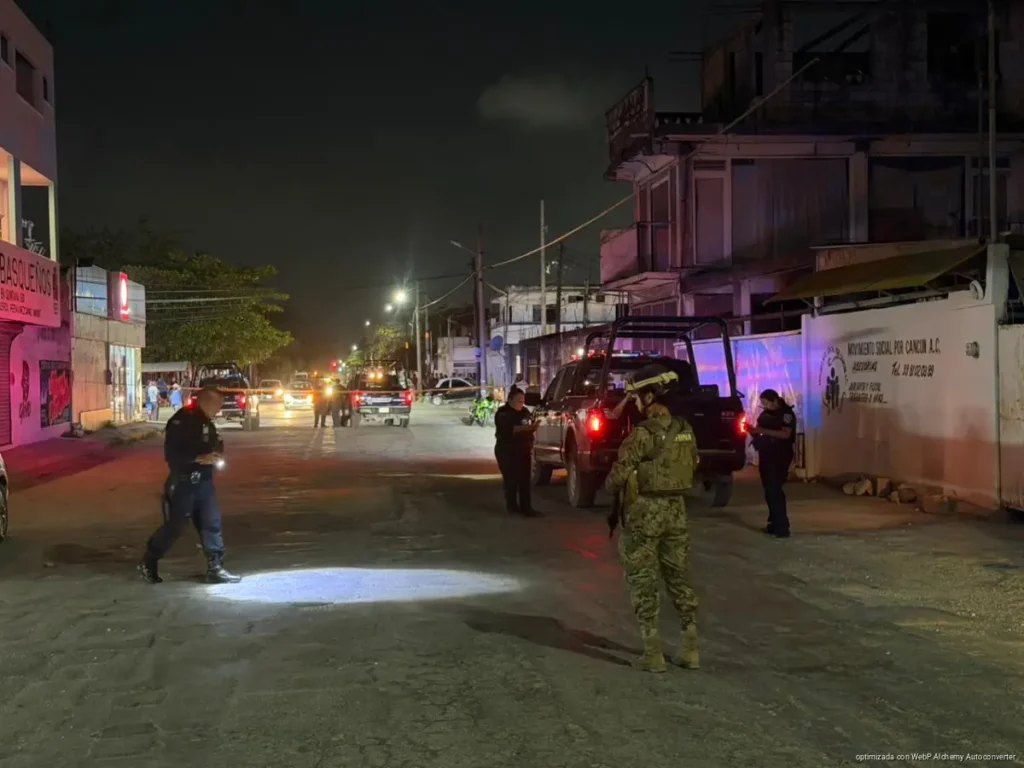 Trabajador pierde la vida dentro de un bar en Cancún en medio de nuevos ataques
