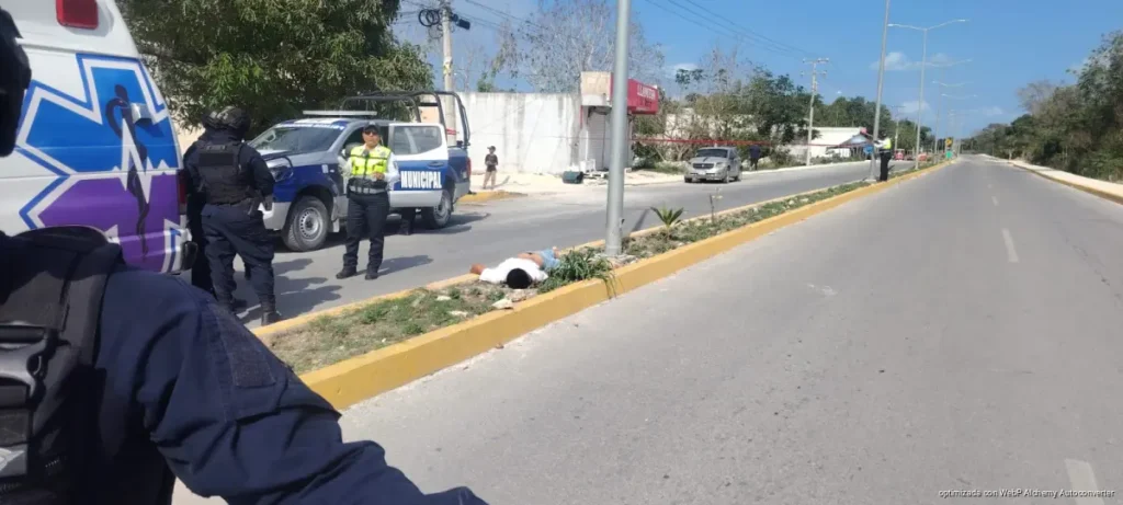 Joven muere tras brutal accidente en moto en la zona continental de Isla Mujeres